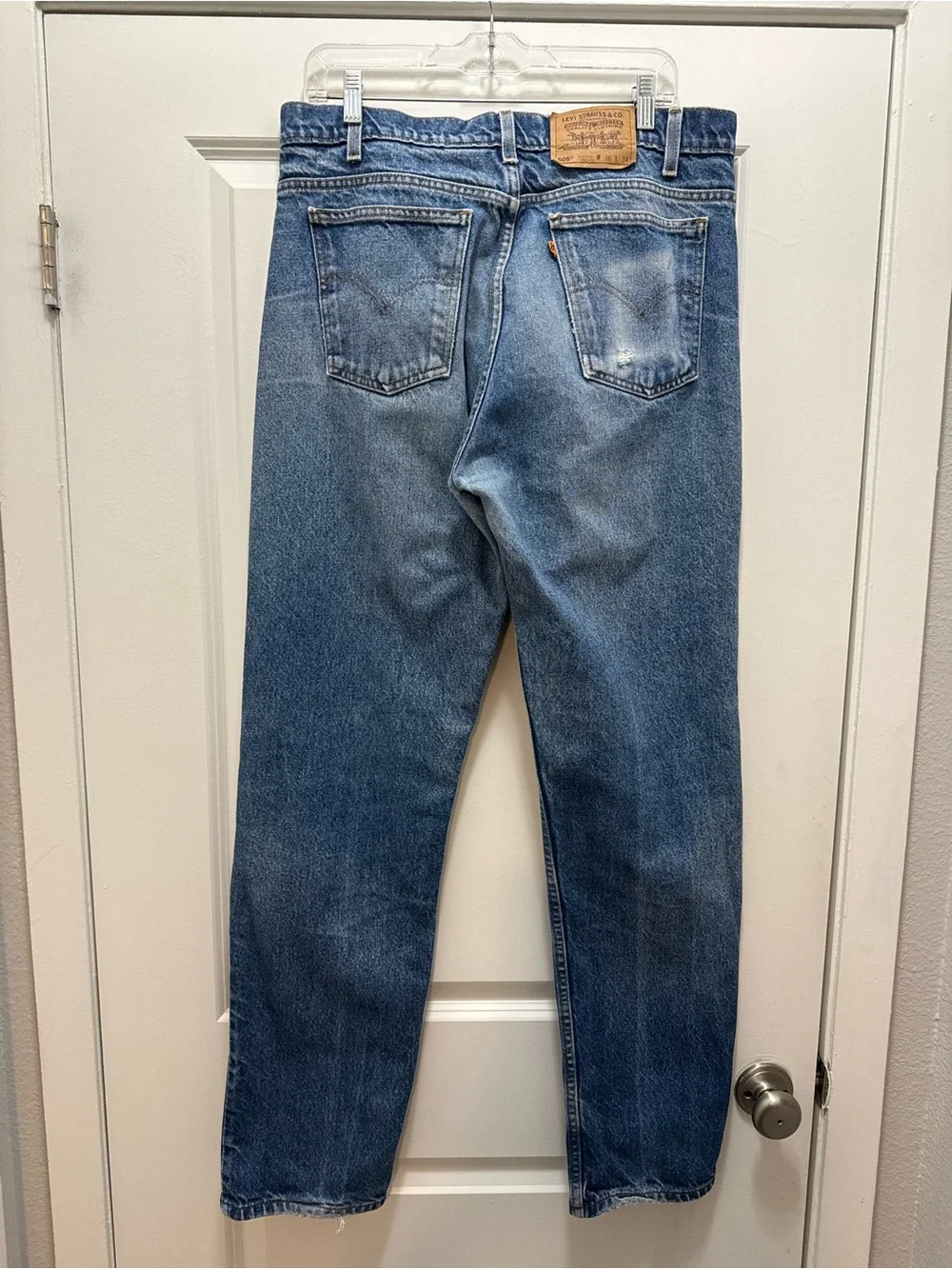 Vintage Levi’s Strauss 505 Regular Fit Straight Leg Orange Tag